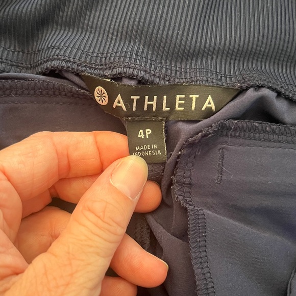 Athleta Brooklyn Ankle Pants size 4P - Picture 3 of 6